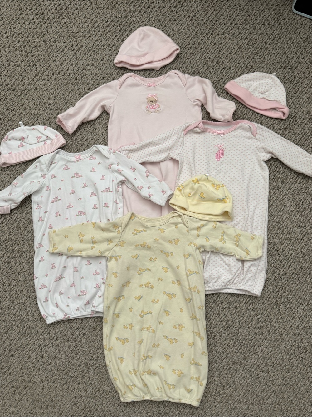 4 Little Me Gowns with matching Hats - 0-3m